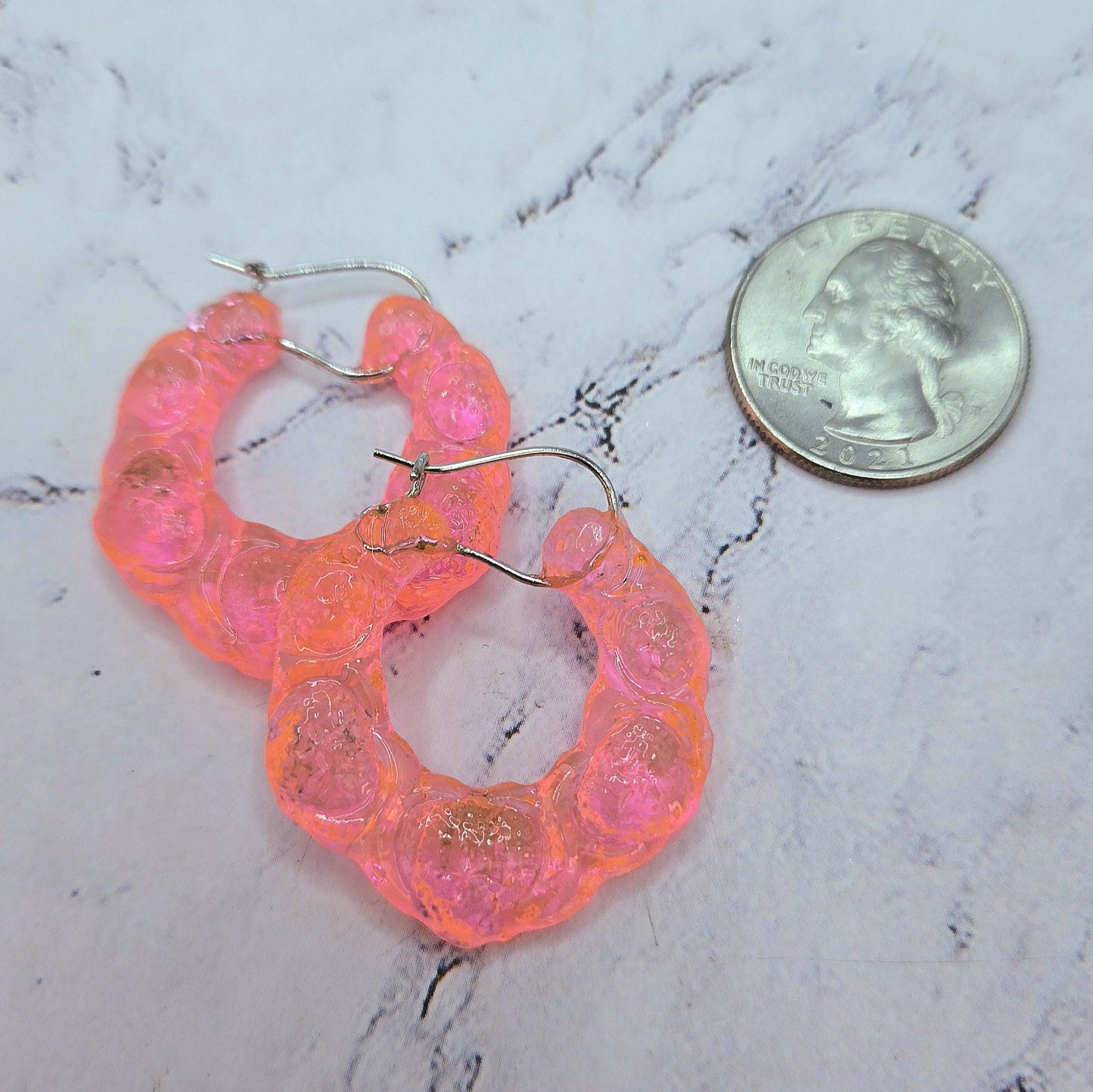 Hearts and hugs 90s XOXO hoop earrings small Valentine's Day