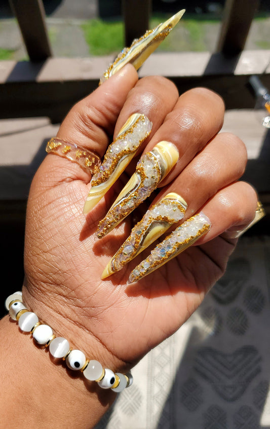 Crystal geode press on nails (customizable)